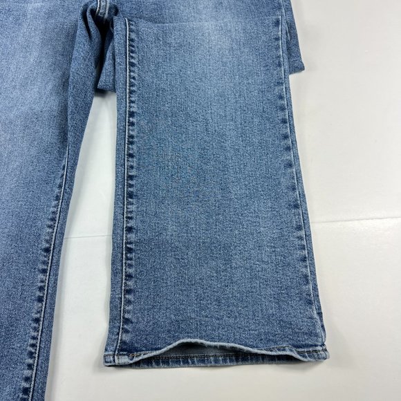 Levi's Jean Women 32 High Waisted Crop Flare Nip At the Bud Blue Stretch Denim - Picture 3 of 16